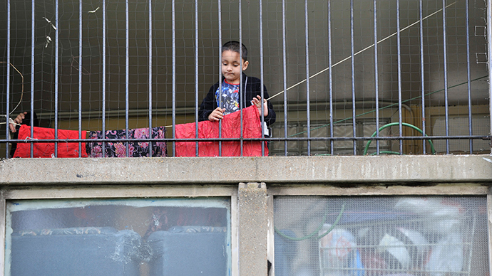 ‘Short-changed’: Families struggle to afford food, clothing after child benefits slashed – report