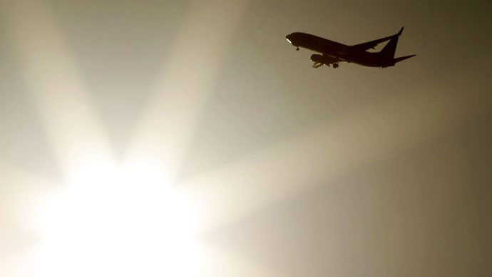 4 planes near NYC hit by laser pointer during 30-minute span
