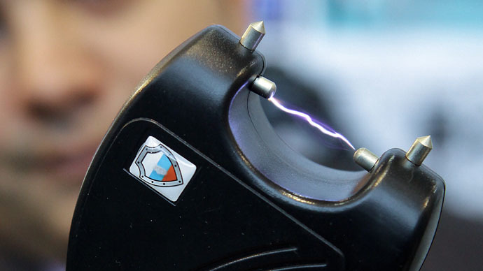 Moscow security guard under investigation over stun-gunning 7yo boy ‘for stealing ice cream’