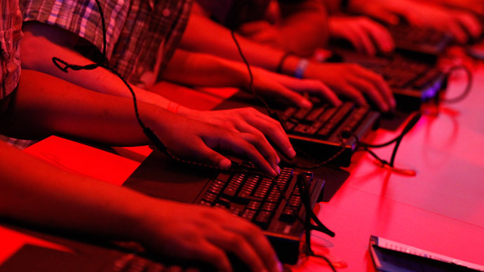 US Army website hacked as Obama demands cyber law