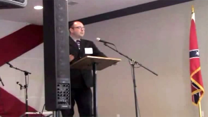 2 Alabama police lieutenants under investigation for ties to hate group