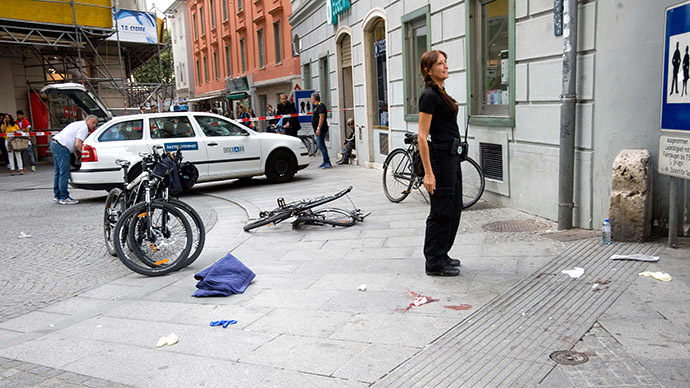3 killed as car plows through crowd in Austria, driver goes on 'stabbing spree'