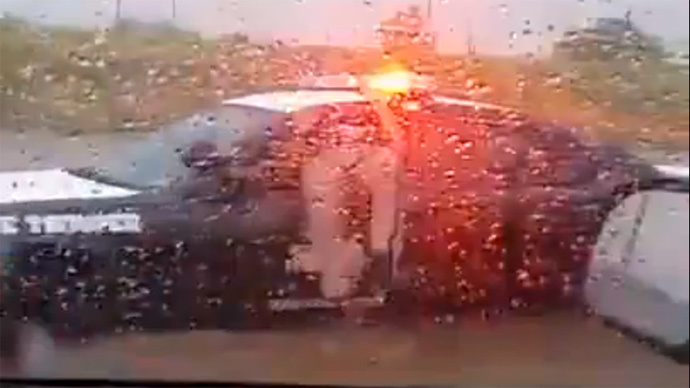 A Winnie the Pooh moment: Cop stuck in cruiser (VIDEO)
