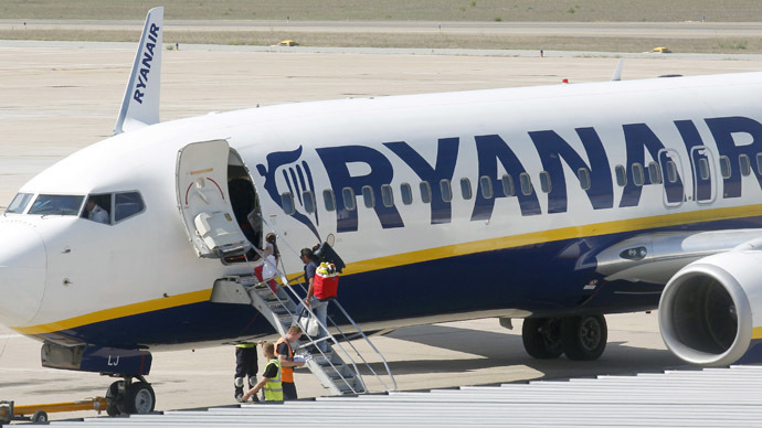 Oslo flight grounded in Warsaw over bomb threat