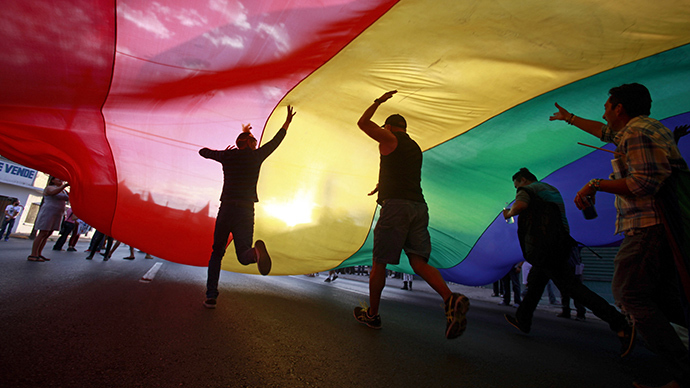Tweeting Rainbow Social Media Explodes In Gay Pride After Scotus Ruling — Rt America