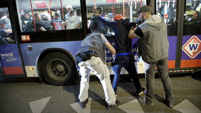 Over 200 detained in Hague protests against police brutality