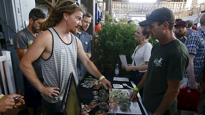 Mile-high club: Oregon permits in-state flyers to pack marijuana