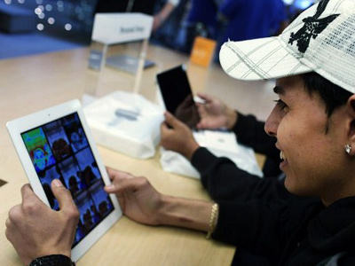 Apple grows on iPad demand, but can the bubble burst?