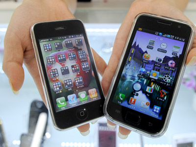 Apple seeks to ban 8 Samsung devices in the US