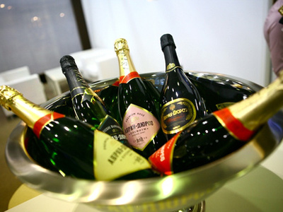 Russian champagne maker plans on going public