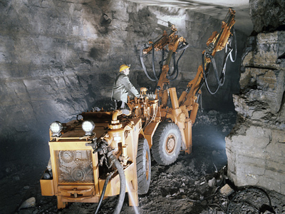 Chelyabinsk Zinc posts FY 2010 net profit of 1.414 billion roubles