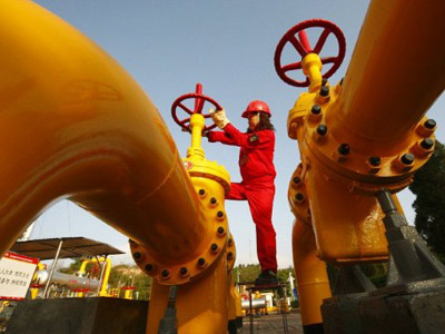 Energy hungry China goes gas hunting