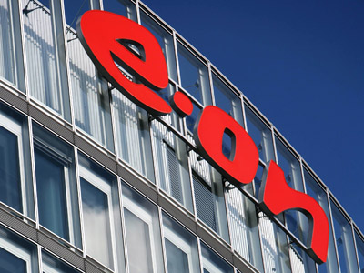E.ON ups 2012 outlook after price deal with Gazprom