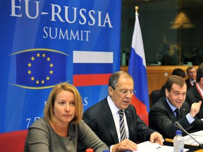 EU signs up to back Russian WTO accession
