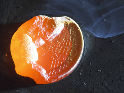Euroarea back into recession, despite the effort of its powerhouses