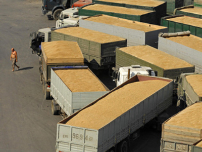 Russian government eases off on grain export