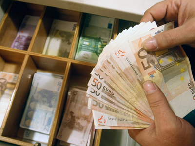 Greek credit-default swap causes concern over other EU bonds