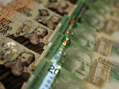 Canadian dollar to give Iceland helping hand