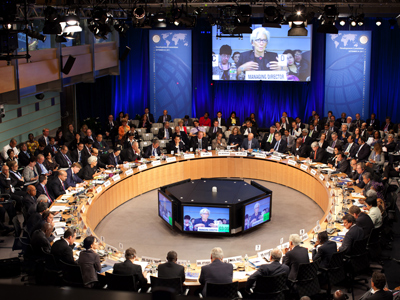 IMF warns Russia as economy heats up