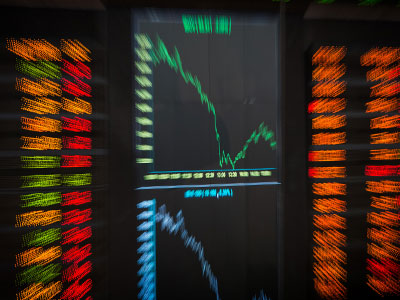 Libor probe engulfs bank traders