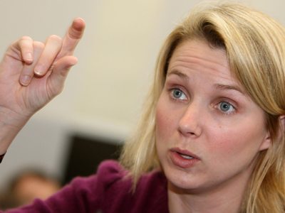 Yahoo's Marissa Mayer to get $100 million if succeeds