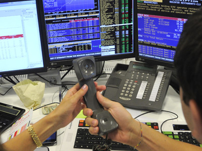 Market Buzz: Banks and resources push indices up