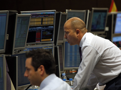 Market Buzz: Markets lulled by Christmas carols