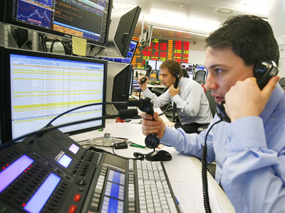 Market Buzz: US Fed and Europe weigh down indices