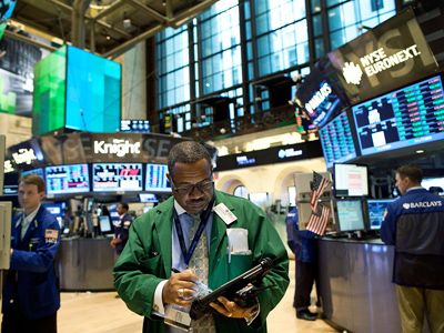 Market Buzz: Awaiting central bank news