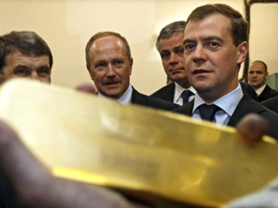 Medvedev lashes out at gold producers