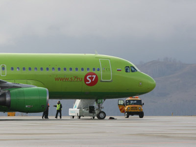 Small airlines kicked out with safety standards up