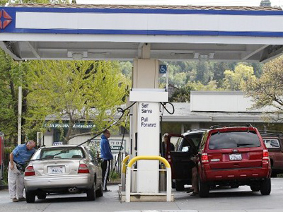 High petrol prices hit car-travellers