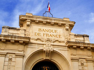 France to slide into recession says central bank