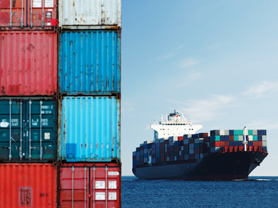 Import surge has economists warning on rouble