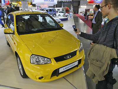 1Q Russian car sales up 77%