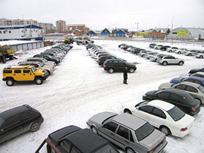 Car sales slump rolls through into 2010