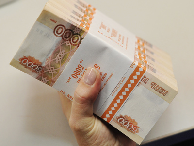 Short-changed? Ordinary Russians could become cash-restricted