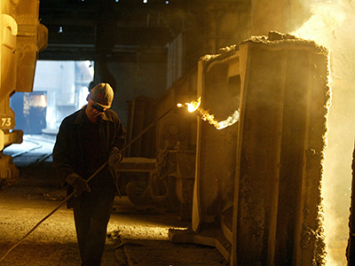 Russian metals companies leave Europe as crisis bites