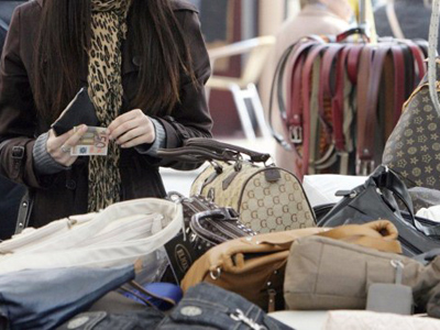 Russian shoppers save world retailers
