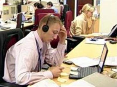Salaries rise 15% in Russia in 2006