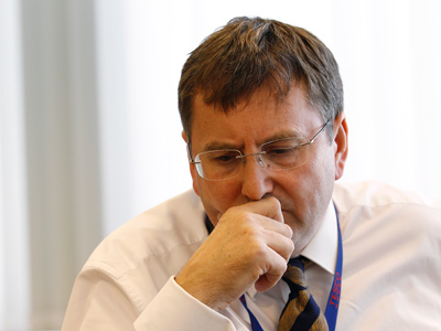 Robin Hood gesture: Tesco CEO waives $588,000 bonus