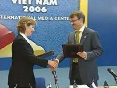 WTO: Russia-U.S.sign protocol