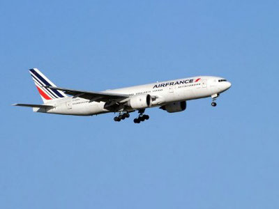 Air France begs passengers for gas money after landing in Damascus