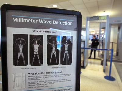 EU bans naked airport security scanners after cancer 