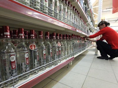 Russians to drink 1.5bn liters of alcohol over New Year holidays