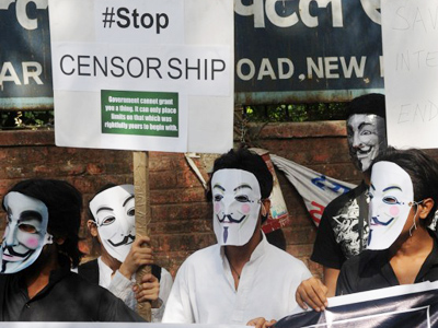 Internet without borders: Anonymous protests Indian web censorship (PHOTOS)