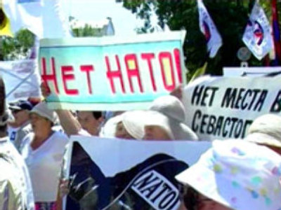 Anti-NATO protest in Crimea