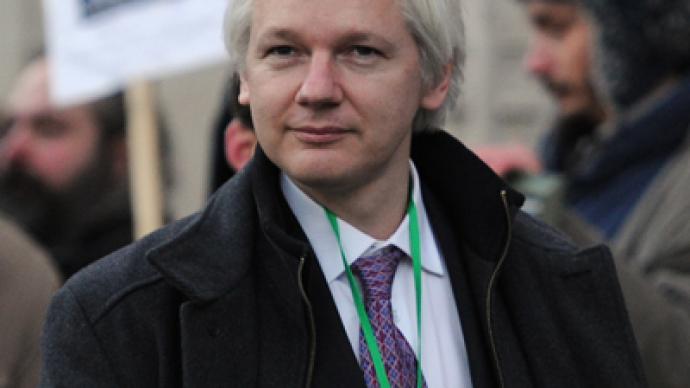 Assange accuses Australian PM of defamation over WikiLeaks Assange accuses Australian PM of defamation over WikiLeaks