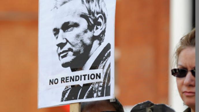 UK police want Assange as he seeks asylum in Ecuador — RT News