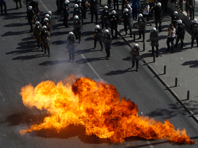 Petrol bombs vs teargas: Thousands across Greece protest austerity measures (PHOTOS)